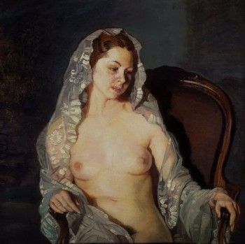 mujer sentida desnuda con mantilla.jpg