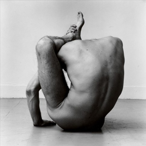 gary-contortion-1979-imagen-exposicion-sobre-fotografo-peter-hujar-fundacion-mapfre-1485351157673.jpg